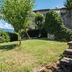 Apt With Private Parking & Shared Pool! Nesso